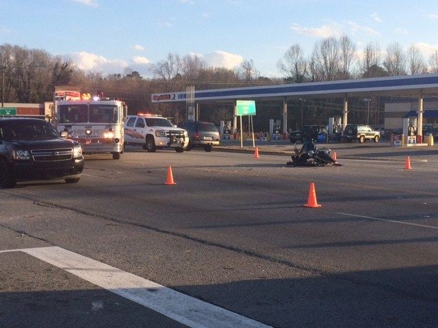 Crash on SC 28 Bypass (Jan. 20, 2016/FOX Caorlina)