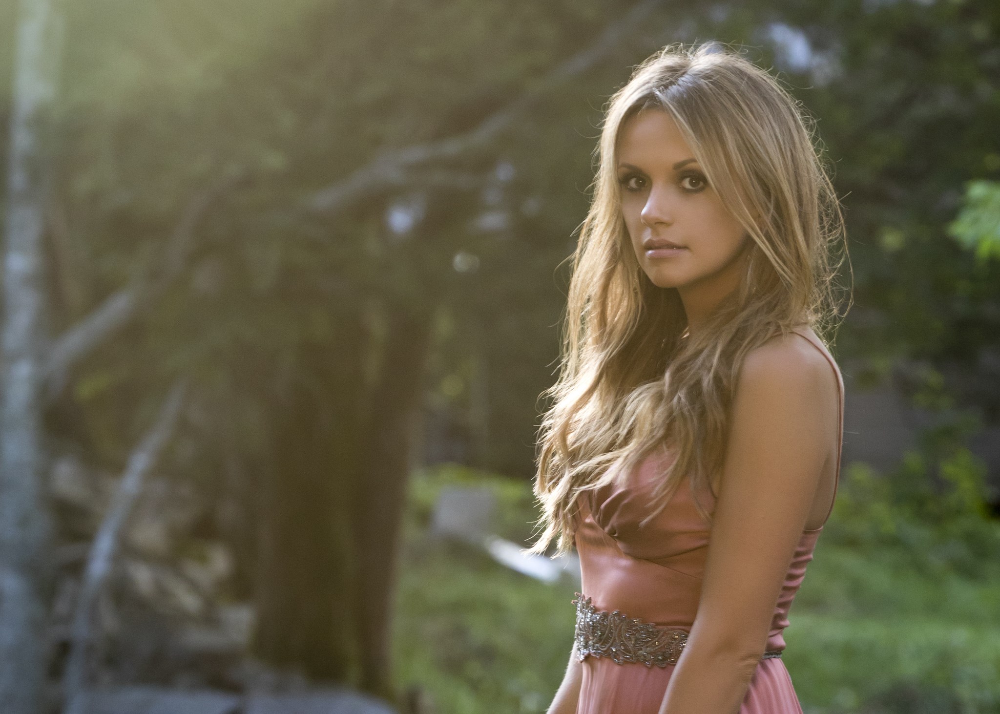 Carly Pearce Talks First Arena Tour Writing Debut Album And Wha Fox Carolina 21