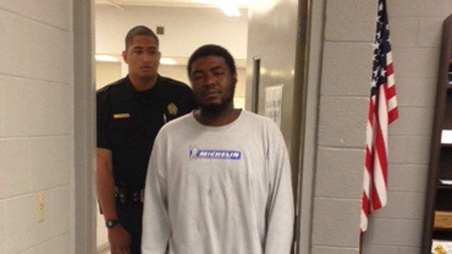 Dannie Hamilton appears in court for his bond hearing. (Oct. 28, 2014/FOX Carolina)