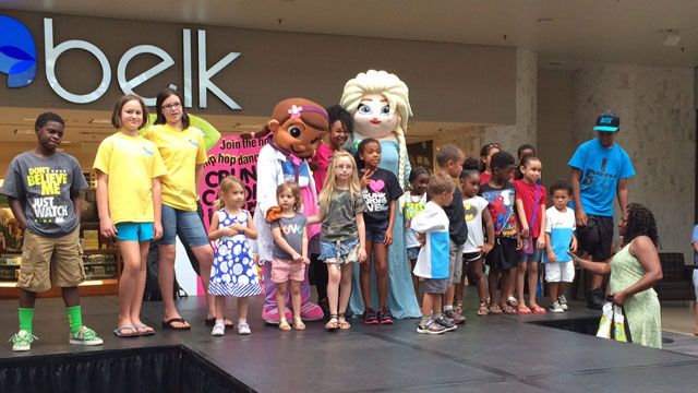 Bustin' a move for National Dance Day at Haywood Mall - FOX Carolina 21 - WHNS Greenville