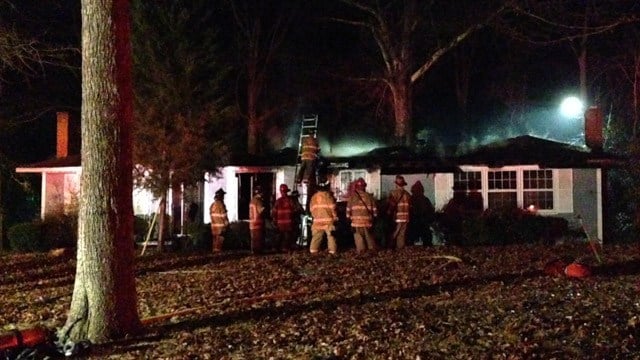 Officials respond to Spartanburg Co. house fire - FOX Carolina 21